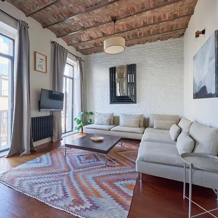 Beautiful Restored Historical In Galata * İstanbul