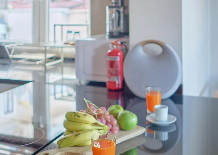 Beautiful Restored Historical In Galata アパート