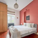 Beautiful Restored Historical In Galata * Istambul